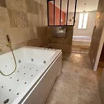 Romantique Bohème Chic Avec Bain à Remous Appartamento La Londe-les-Maures