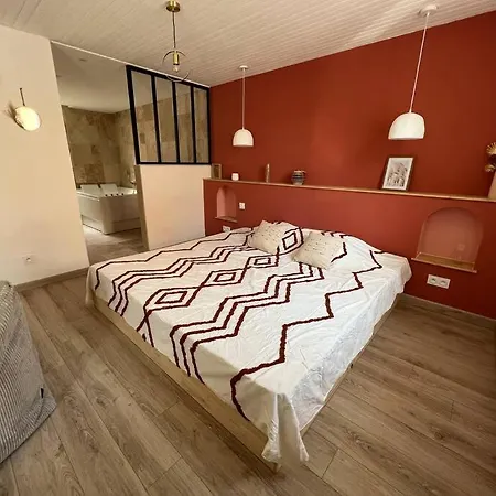 Romantique Boheme Chic Avec Bain A Remous Apartment