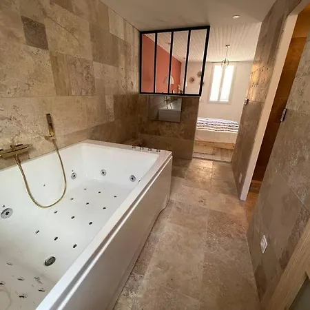 Romantique Boheme Chic Avec Bain A Remous