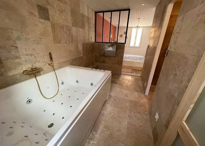 Romantique Boheme Chic Avec Bain A Remous